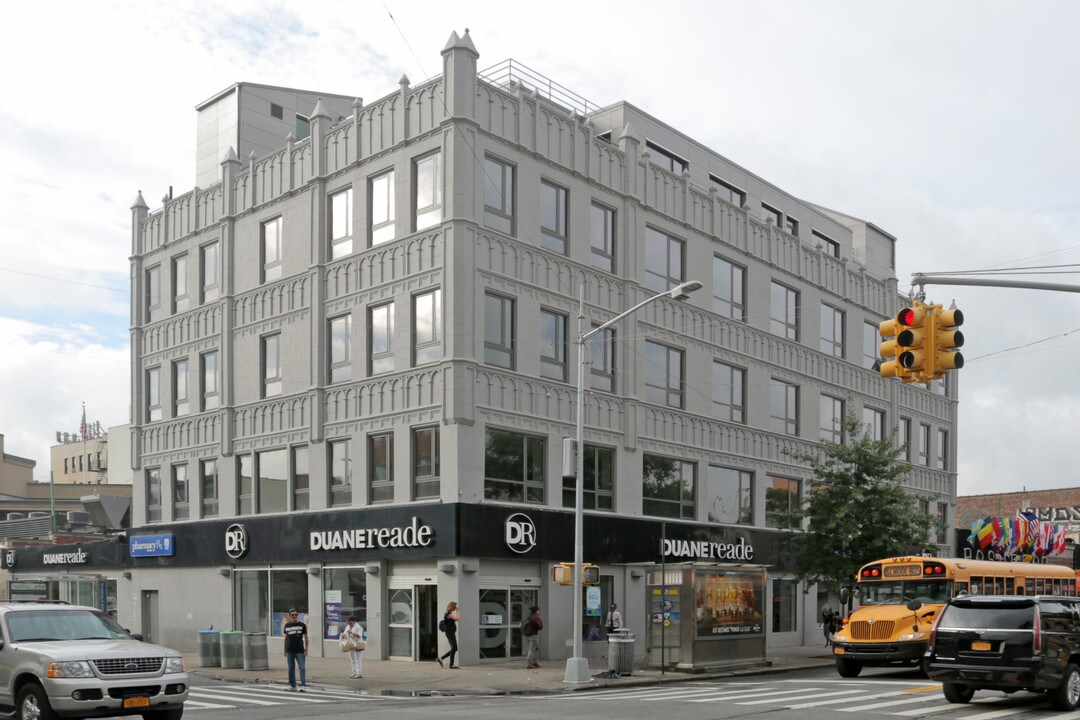 40-02-40-10 Broadway in Long Island City, NY - Building Photo