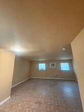 221-227 Maria St in Ft. Myers, FL - Foto de edificio - Building Photo