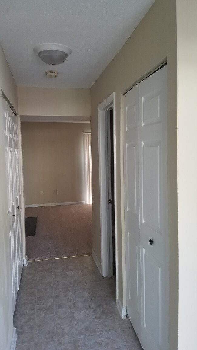 12 Oneonta Dr in Newport News, VA - Building Photo - Building Photo