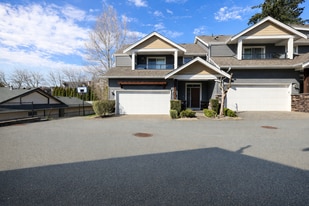 34130 Old Yale Rd in Abbotsford, BC - Building Photo