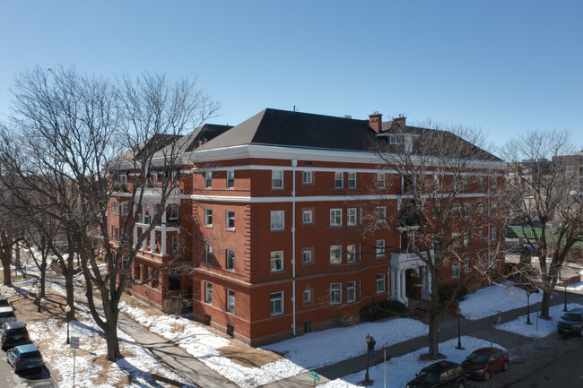 836 E 17th Ave in Denver, CO - Foto de edificio - Building Photo