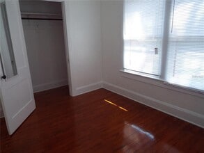 325 Ohio Pl in Sarasota, FL - Building Photo - Building Photo