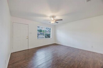 1206 Curtis Dr in Garland, TX - Building Photo - Building Photo