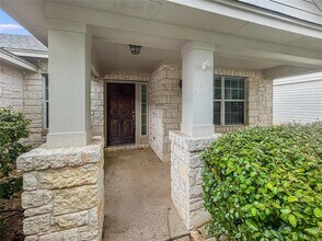 7810 Squirrel Hollow Dr in Georgetown, TX - Building Photo - Building Photo