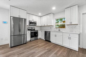 4400 Greenwood Ave in West Palm Beach, FL - Building Photo - Building Photo