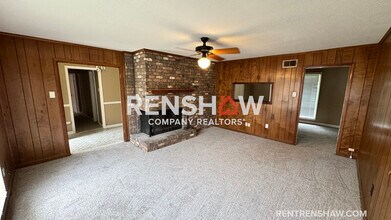 5249 Kimbark Woods Dr in Memphis, TN - Building Photo - Building Photo