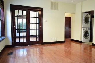 826 Blaylock Dr-Unit -5 in Dallas, TX - Building Photo - Building Photo