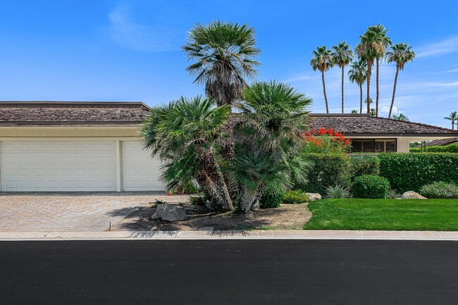 34 Duke Dr in Rancho Mirage, CA - Building Photo - Building Photo