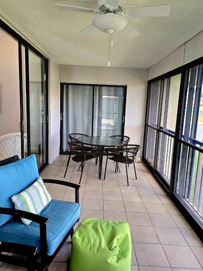 10367 S Circle Lake Dr, Unit 202 in Boynton Beach, FL - Building Photo - Building Photo