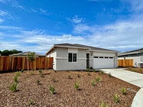 754 Tamarack Ct in Plumas Lake, CA - Building Photo - Building Photo