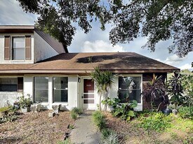 9439 Lake Lotta Cir in Gotha, FL - Building Photo