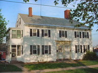 10-14 Broad St in Somersworth, NH - Foto de edificio - Building Photo