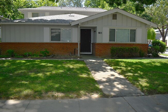 property at 119 Del Rio Ct