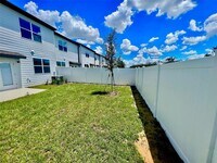 473 Madison Dr photo'