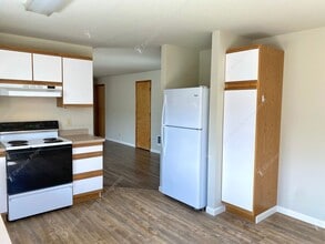 1339 SW 16th St in Redmond, OR - Building Photo - Building Photo