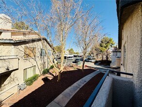 3058 Casey Dr in Las Vegas, NV - Building Photo - Building Photo