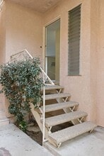 8421 Lindley Ave in Los Angeles, CA - Building Photo - Building Photo