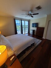 6461 Indian Creek Dr, Unit A in Miami Beach, FL - Foto de edificio - Building Photo