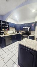 7714 Deleuil Ave in Tampa, FL - Building Photo - Building Photo