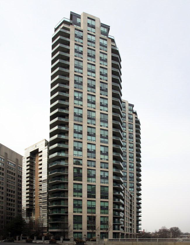 The Bellagio on Bloor in Toronto, ON - Building Photo - Building Photo