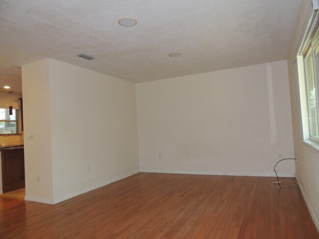 2904 NW 40 Pl in Gainesville, FL - Building Photo - Building Photo
