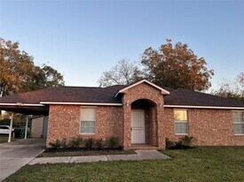 11007 Glen Hollow in Houston, TX - Building Photo