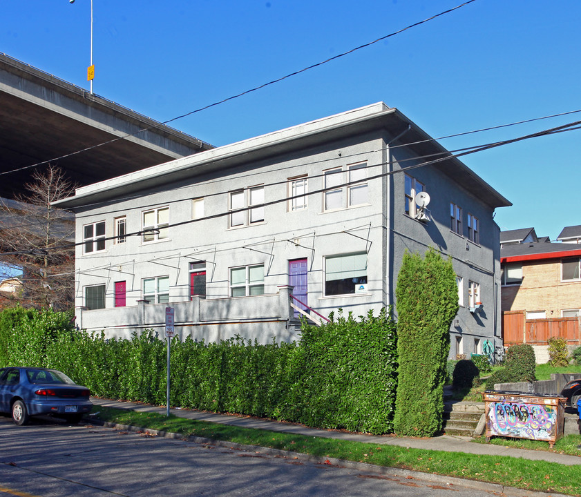 650 NE 40th St in Seattle, WA - Building Photo