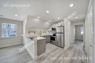 345 Jefferson St in Matthews, NC - Building Photo - Building Photo