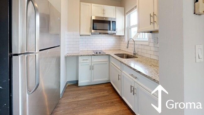 296 Meridian St, Unit 2 in Boston, MA - Building Photo - Building Photo