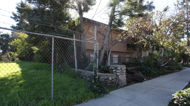 606 N Avenue 66 in Los Angeles, CA - Building Photo - Building Photo