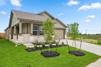 487 Alamito Ave in Kyle, TX - Building Photo - Building Photo