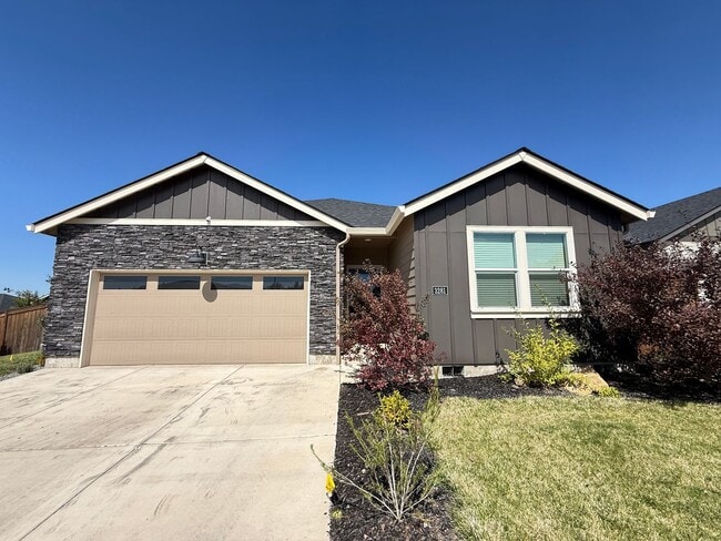 3281 Broken Top Wy