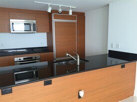 50 Biscayne Blvd, Unit 3505 in Miami, FL - Building Photo