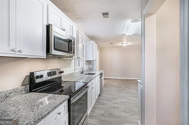 3005 Hidden Dr in Lawrenceville, GA - Building Photo