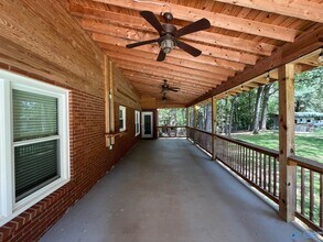146 Bob White Dr in Decatur, AL - Foto de edificio - Building Photo