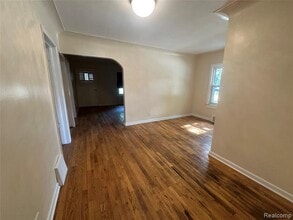 4508 Monroe St in Dearborn Heights, MI - Building Photo - Building Photo