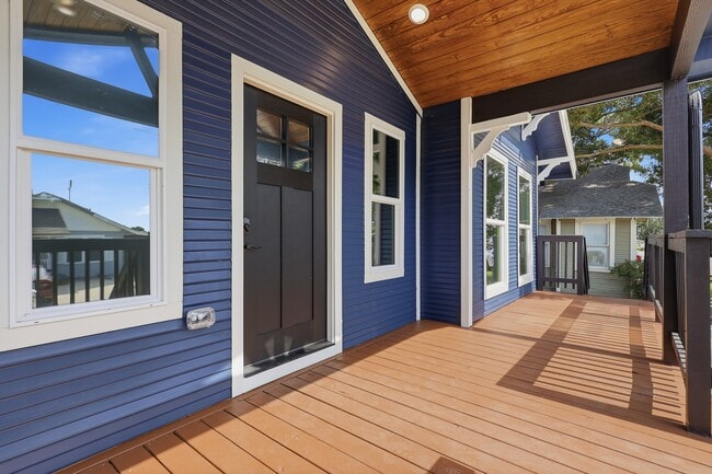 property at 105 Opal Ct