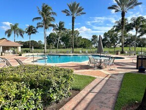 11775 St Andrews Place, Unit 105 in Wellington, FL - Building Photo - Building Photo