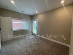 63 East St in Asheville, NC - Building Photo - Building Photo