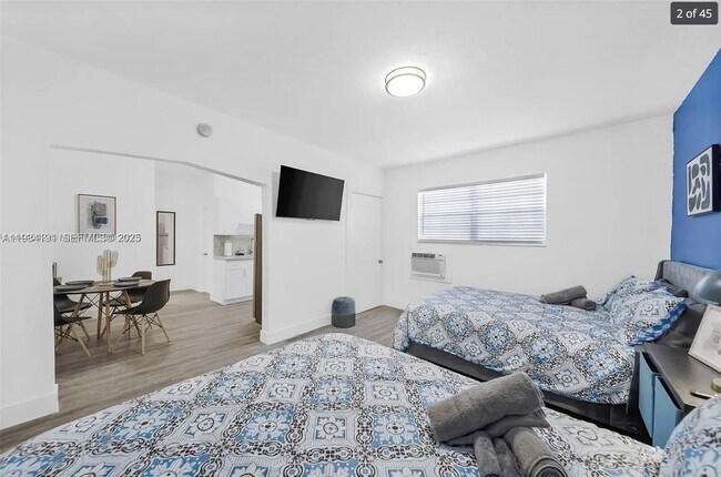 1029 SW 5th St in Miami, FL - Building Photo - Building Photo