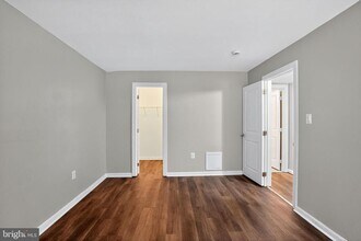 3105 Naylor Rd SE in Washington, DC - Foto de edificio - Building Photo