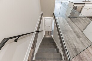 1609 Ogden St in Philadelphia, PA - Building Photo