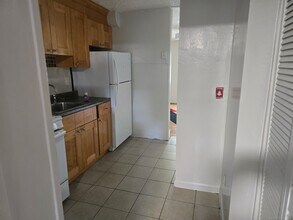 670 Pearl Harbor St in Bridgeport, CT - Building Photo - Building Photo