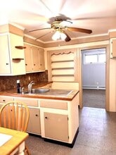 15 Church St in Warren, RI - Building Photo - Building Photo