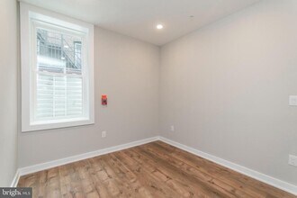 437 N 35th St in Philadelphia, PA - Building Photo - Building Photo