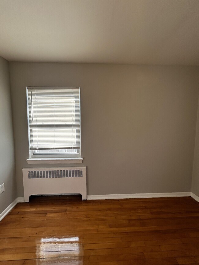 57 Bross Pl in Irvington, NJ - Building Photo - Building Photo