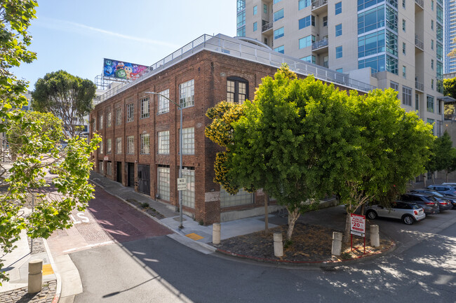 540 Delancey St in San Francisco, CA - Building Photo - Building Photo