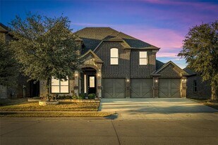 6801 Cambridge Dr in North Richland Hills, TX - Building Photo