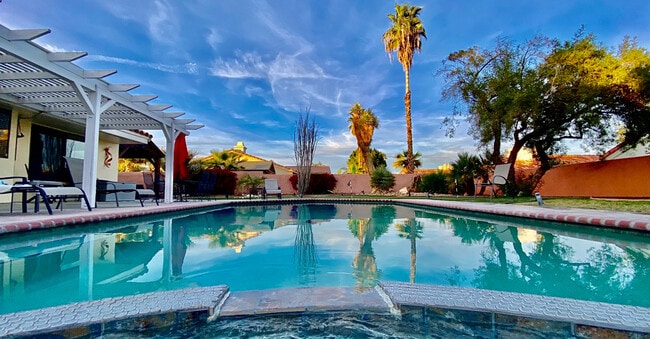 property at 43622 Warner Trail