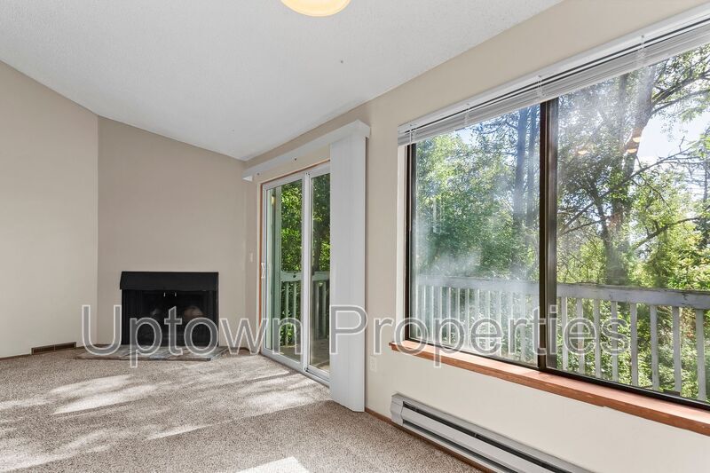 248 Cervantes Cir in Lake Oswego, OR - Building Photo